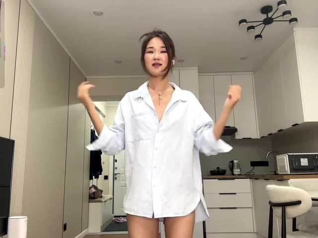 very-hot-japanese-girl live cam on BongaCams