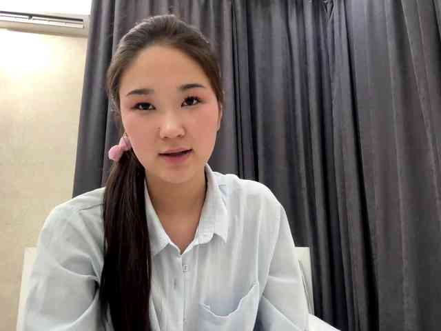 very-hot-japanese-girl webcam