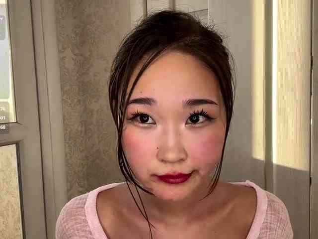 very-hot-japanese-girl