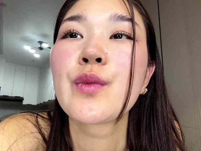 very-hot-japanese-girl