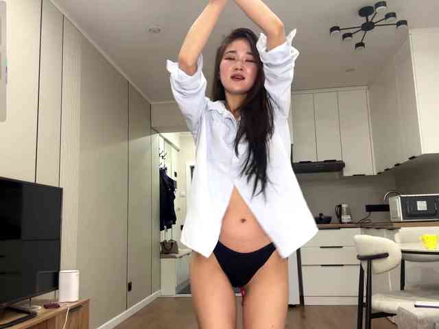 very-hot-japanese-girl webcam