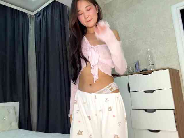 very-hot-japanese-girl webcam