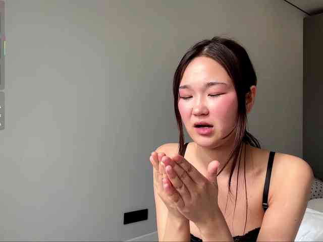 very-hot-japanese-girl