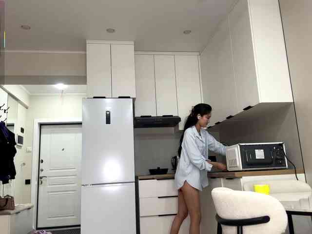 very-hot-japanese-girl webcam