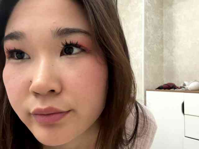 very-hot-japanese-girl webcam