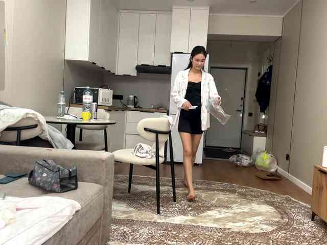 very-hot-japanese-girl webcam