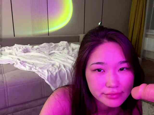 very-hot-japanese-girl webcam