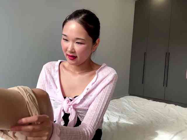 very-hot-japanese-girl