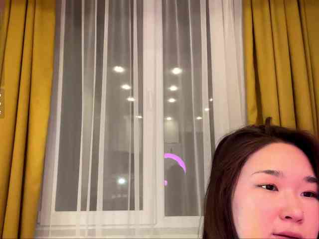 very-hot-japanese-girl webcam
