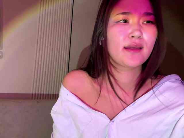 very-hot-japanese-girl webcam