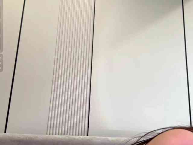 very-hot-japanese-girl webcam