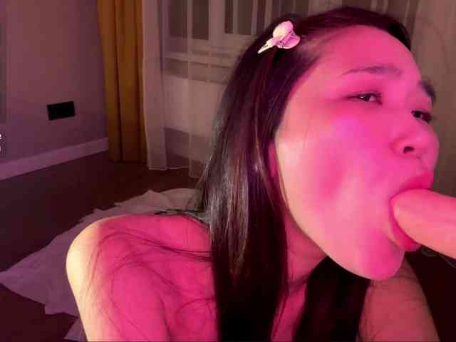 very-hot-japanese-girl webcam
