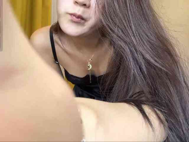 very-hot-japanese-girl