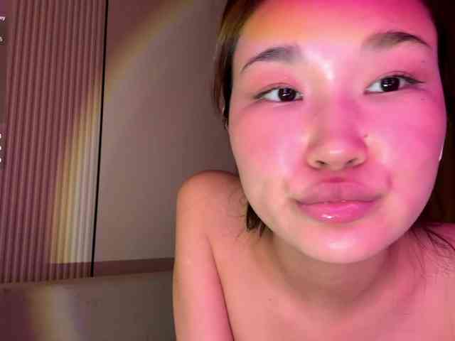 very-hot-japanese-girl webcam