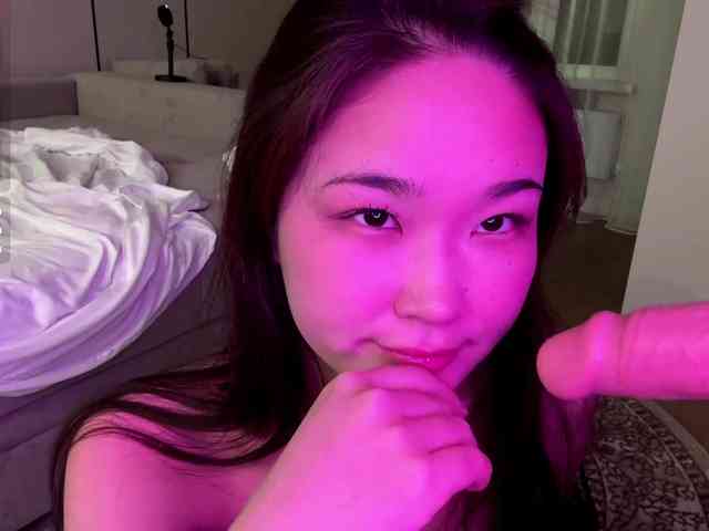 very-hot-japanese-girl webcam