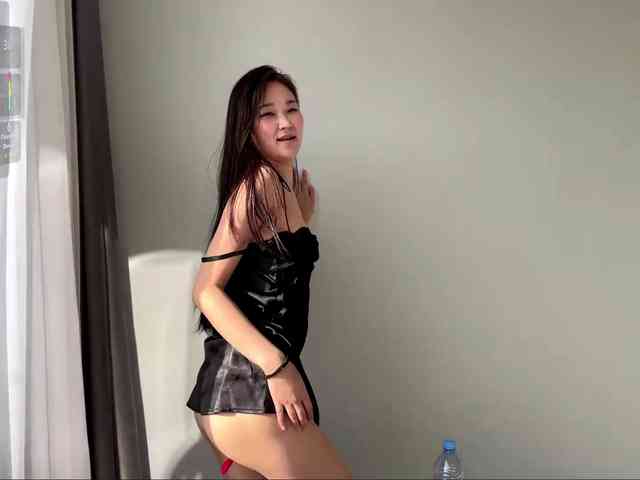 very-hot-japanese-girl
