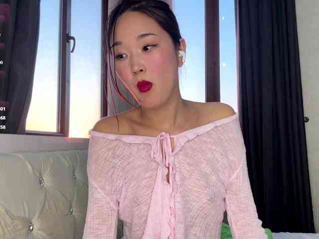 Model: very-hot-japanese-girl