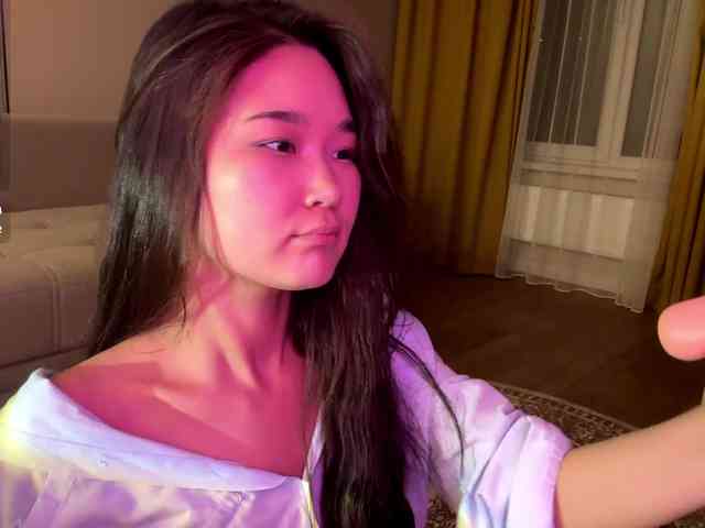 very-hot-japanese-girl webcam