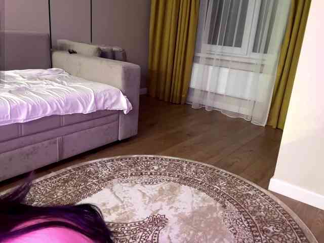 very-hot-japanese-girl webcam