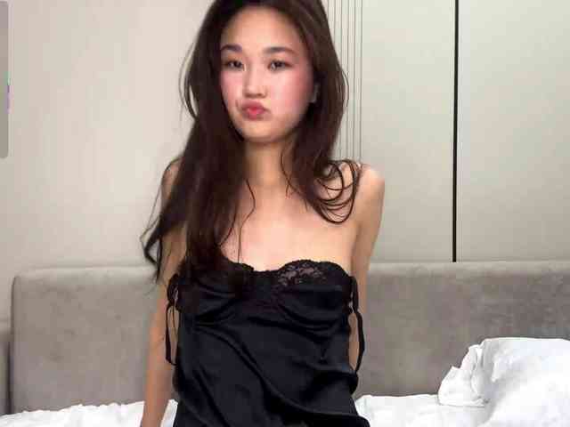 very-hot-japanese-girl webcam