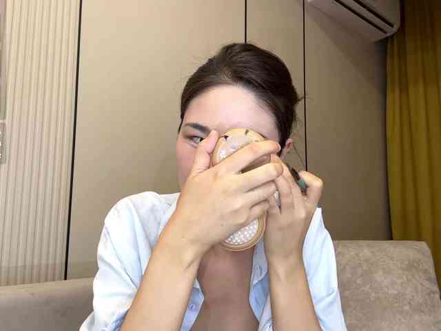 very-hot-japanese-girl webcam