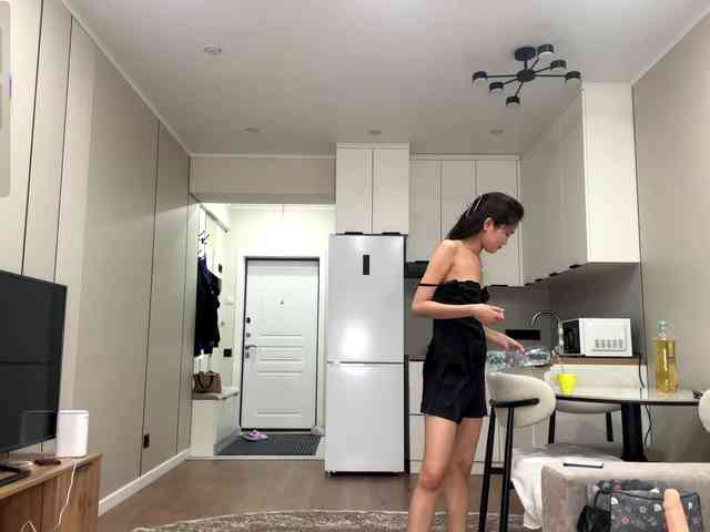 very-hot-japanese-girl webcam