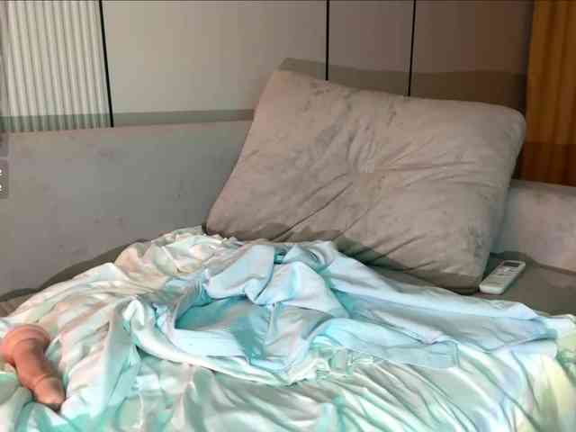very-hot-japanese-girl webcam