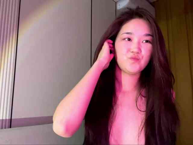 very-hot-japanese-girl webcam