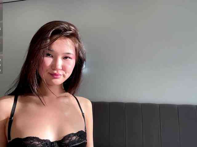 very-hot-japanese-girl