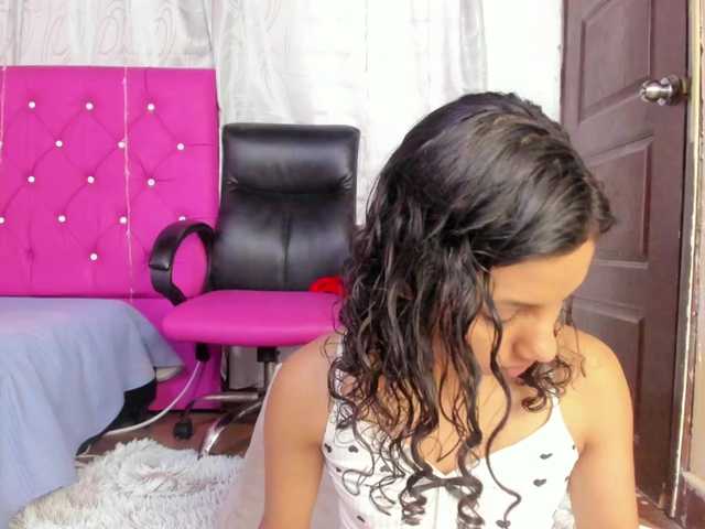 DaliaKhemu live cam on BongaCams