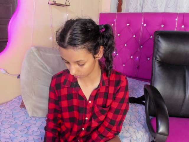 DaliaKhemu live webcam show