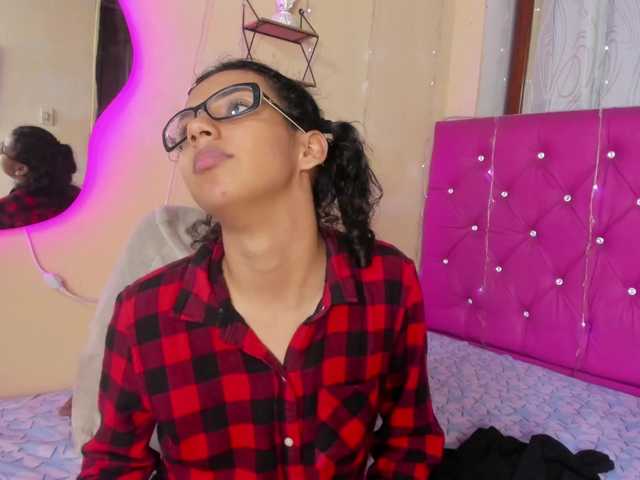 DaliaKhemu live webcam show