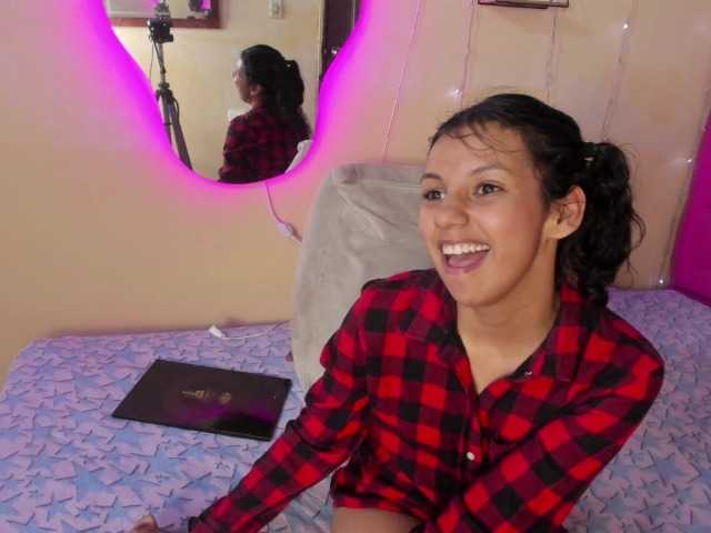 DaliaKhemu live webcam show