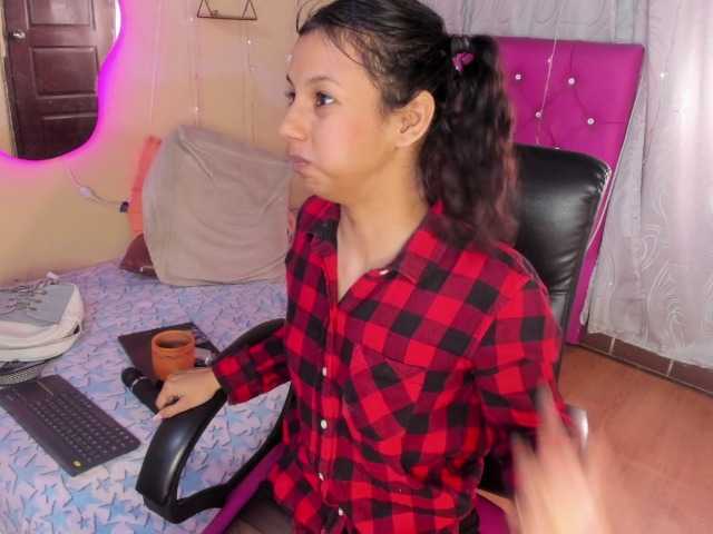 DaliaKhemu live webcam show