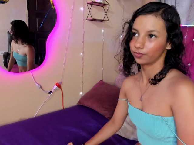 DaliaKhemu live cam on BongaCams