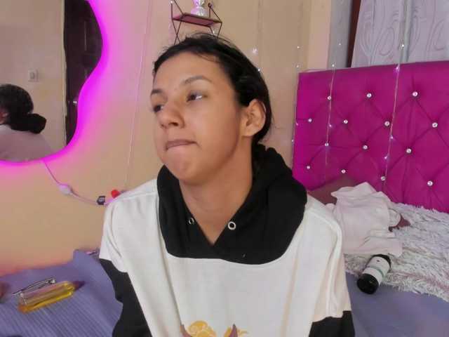 DaliaKhemu live cam on BongaCams