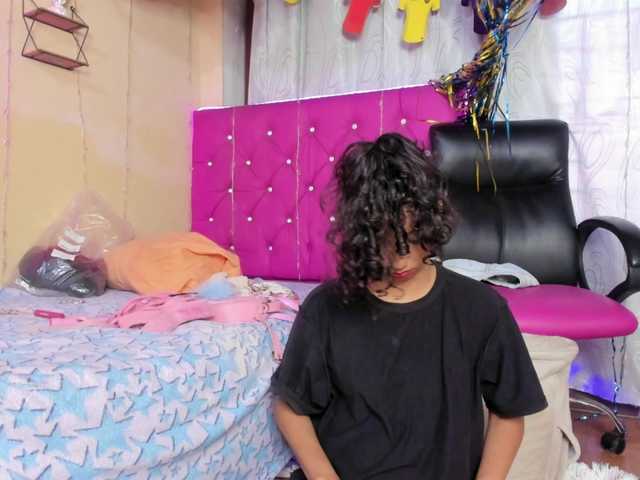 DaliaKhemu live cam on BongaCams