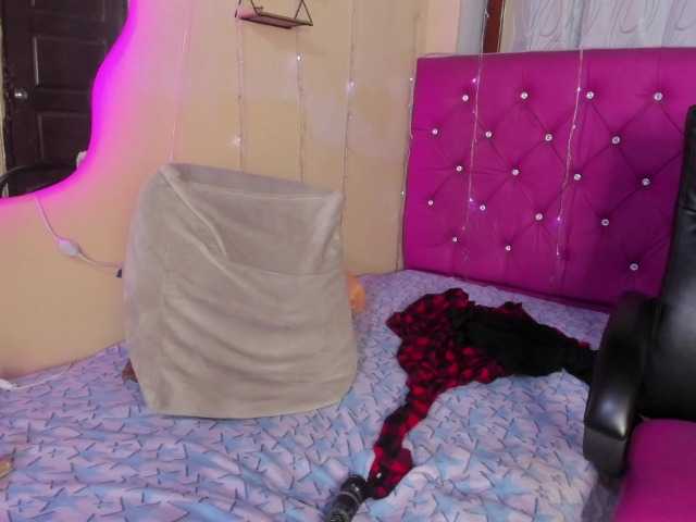 DaliaKhemu live webcam show