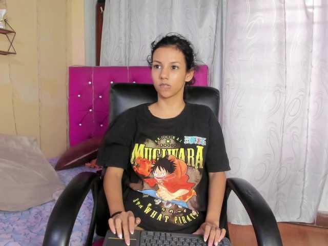 DaliaKhemu live cam on BongaCams
