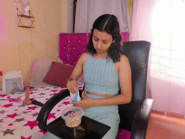 DaliaKhemu live cam on BongaCams