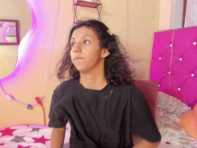 DaliaKhemu live cam on BongaCams
