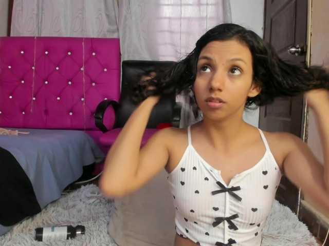 DaliaKhemu live cam on BongaCams