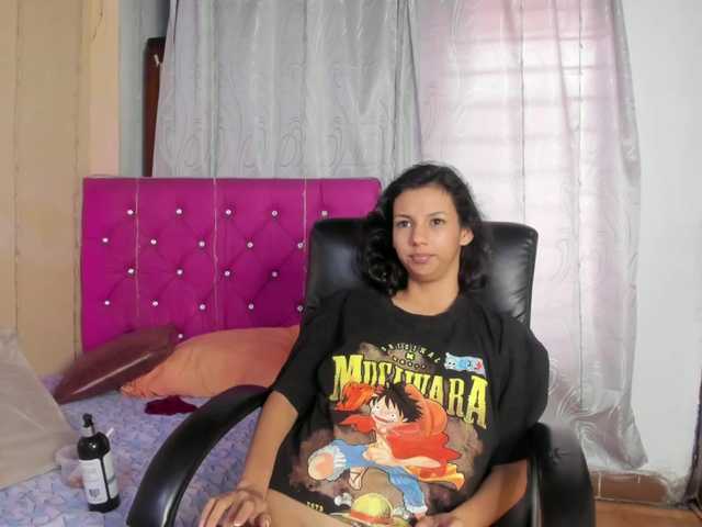 DaliaKhemu live cam on BongaCams