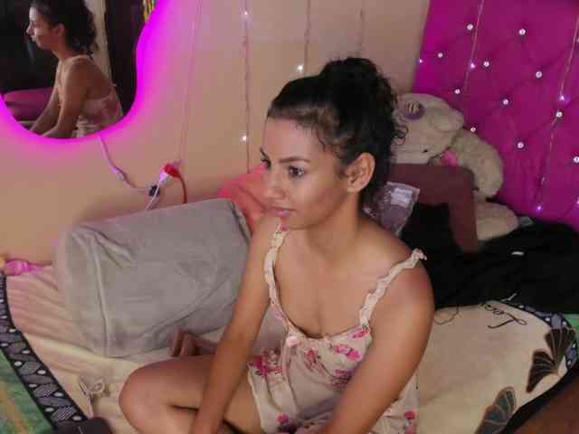 DaliaKhemu webcam