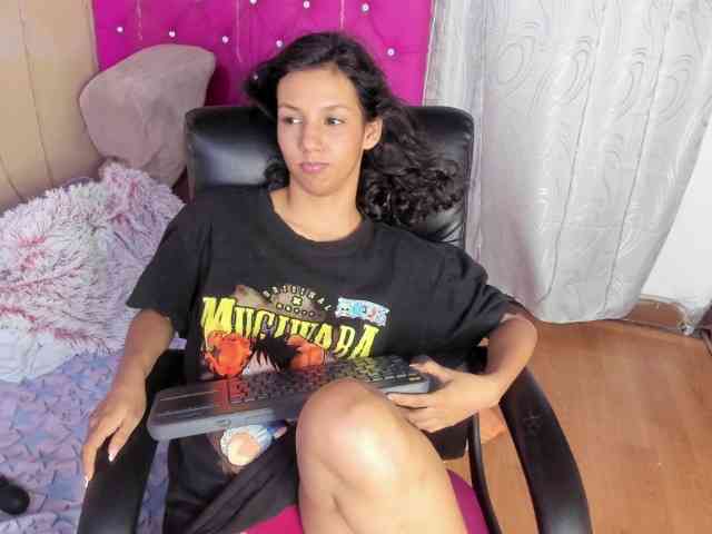 DaliaKhemu webcam