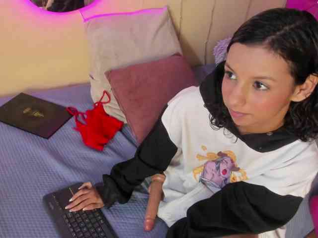 DaliaKhemu Live Webcam on BongaCams