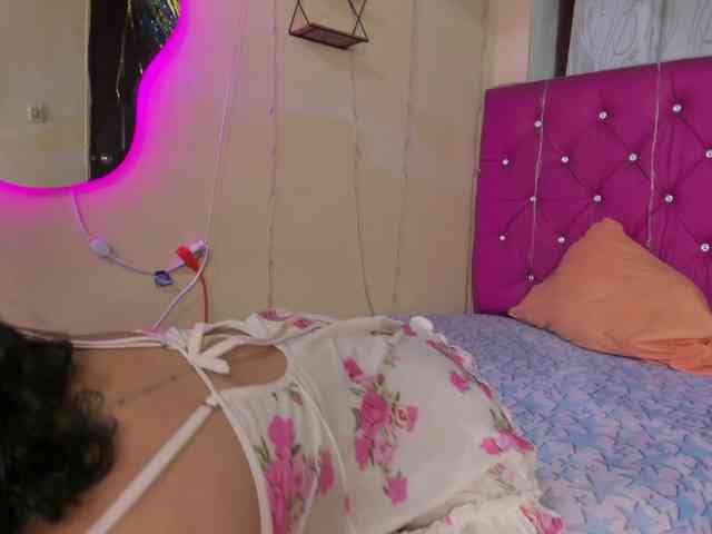 DaliaKhemu webcam