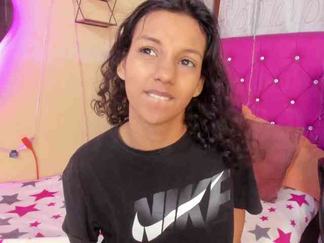 DaliaKhemu webcam