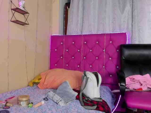 DaliaKhemu webcam