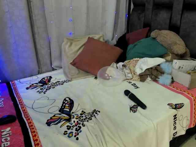 DaliaKhemu webcam